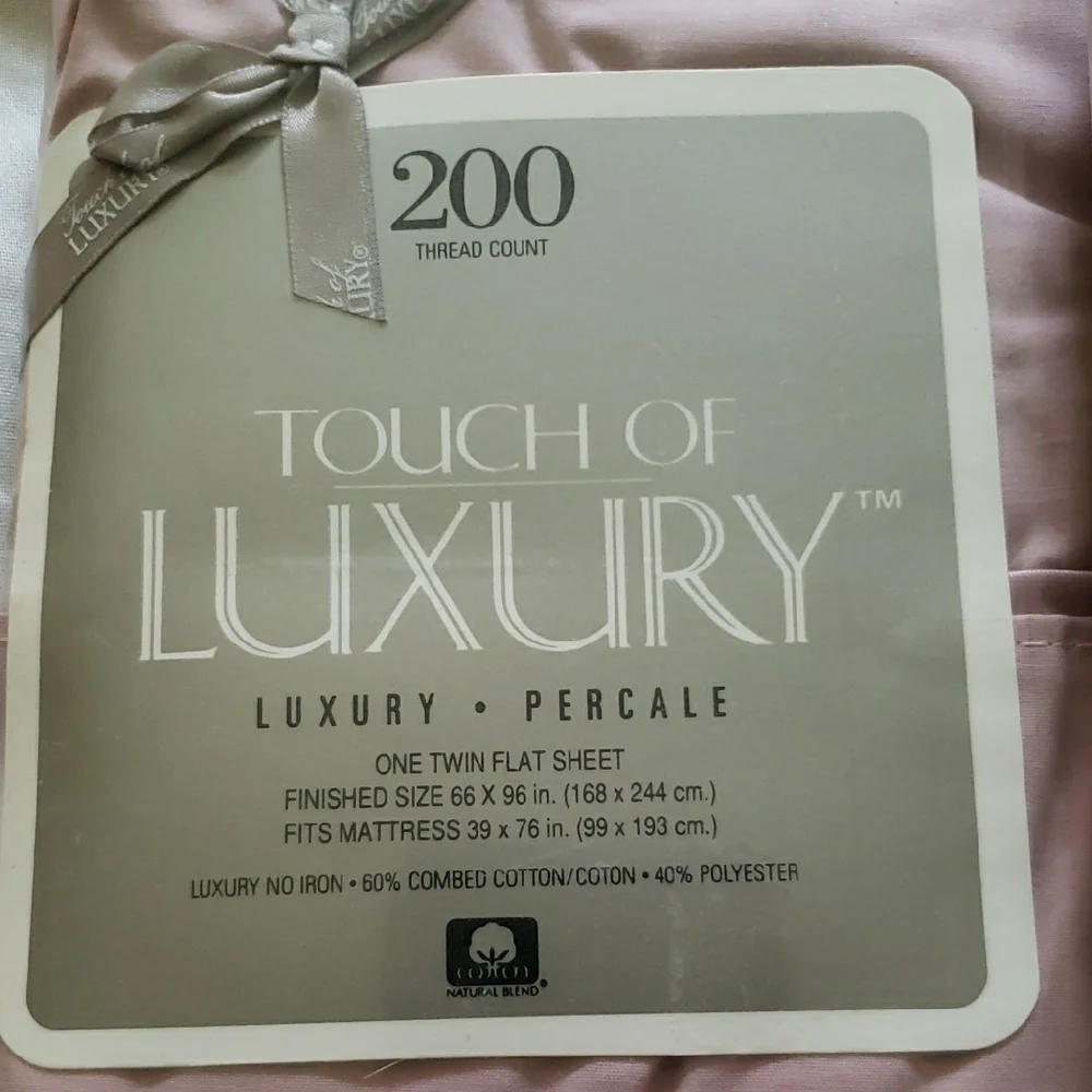NWT Luxury Twin Bedding Sheet Set Flat, Fitted And Pillowcase New